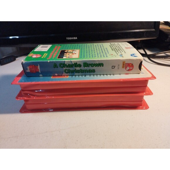 Peanuts VHS Lot of 3 - Snoopy, Charlie Brown - Picture 5 of 7